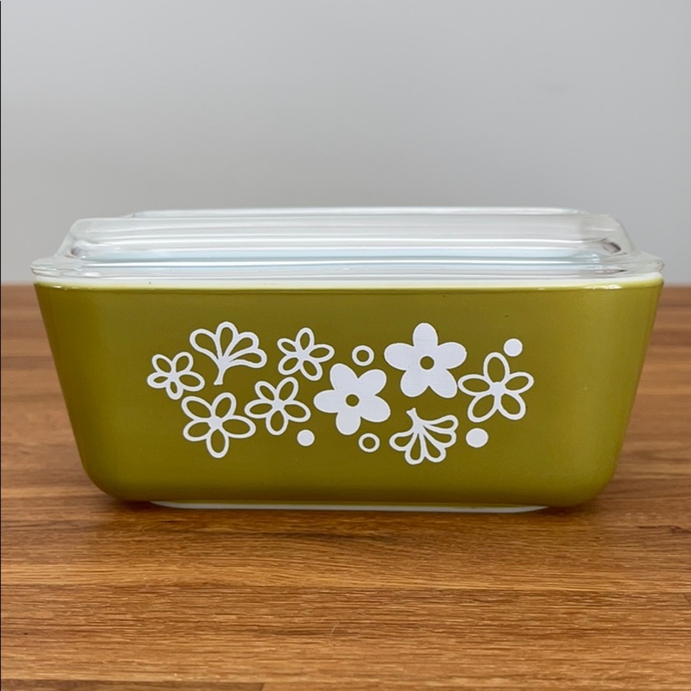 Pyrex spring blossom refrigerator dish